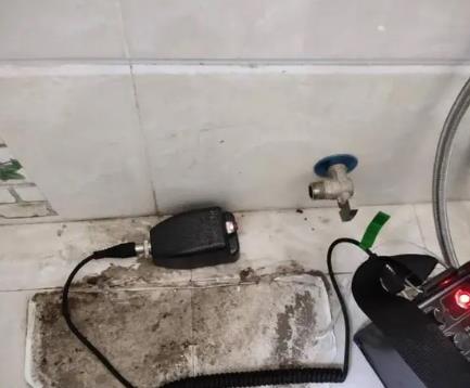 道真仡屋顶漏水维修公司分享下卫生间漏水的危害及解决方法